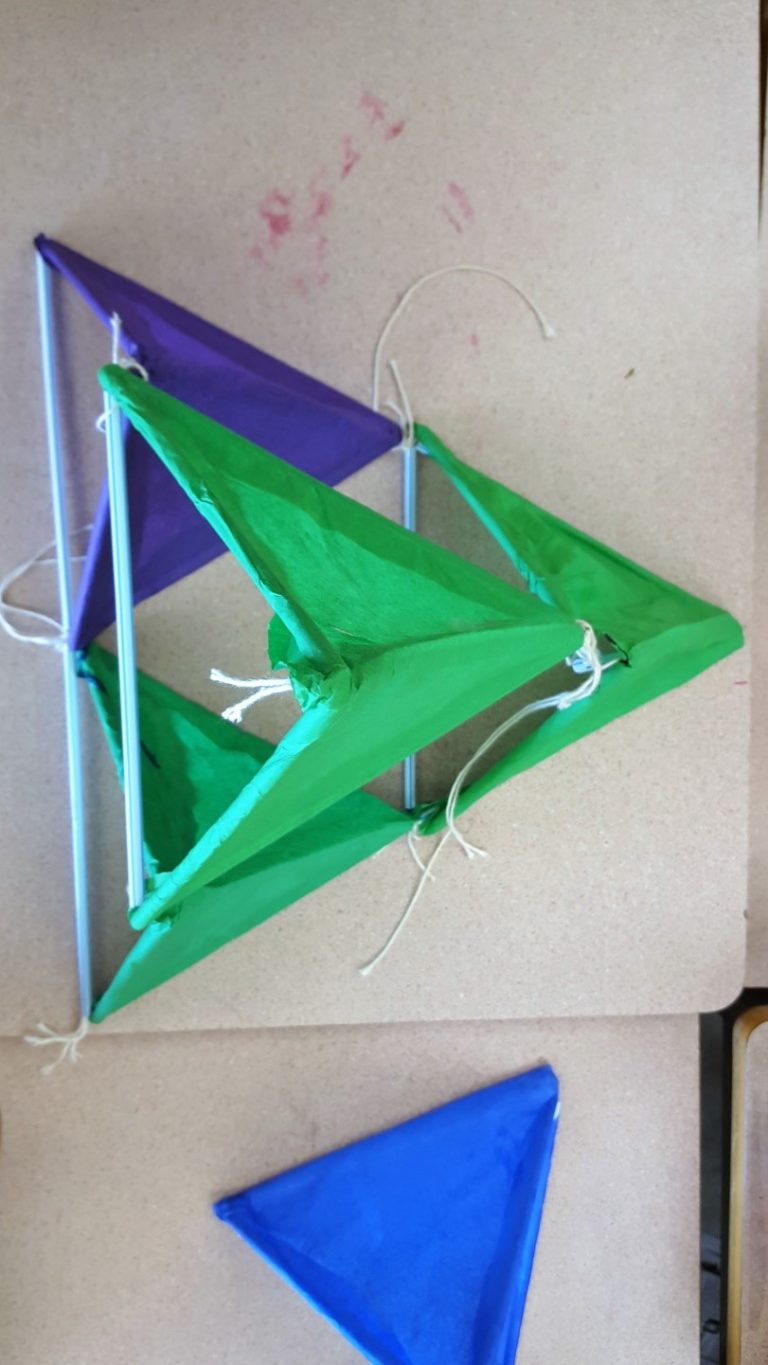 Making a Tetrahedral Kite Make41